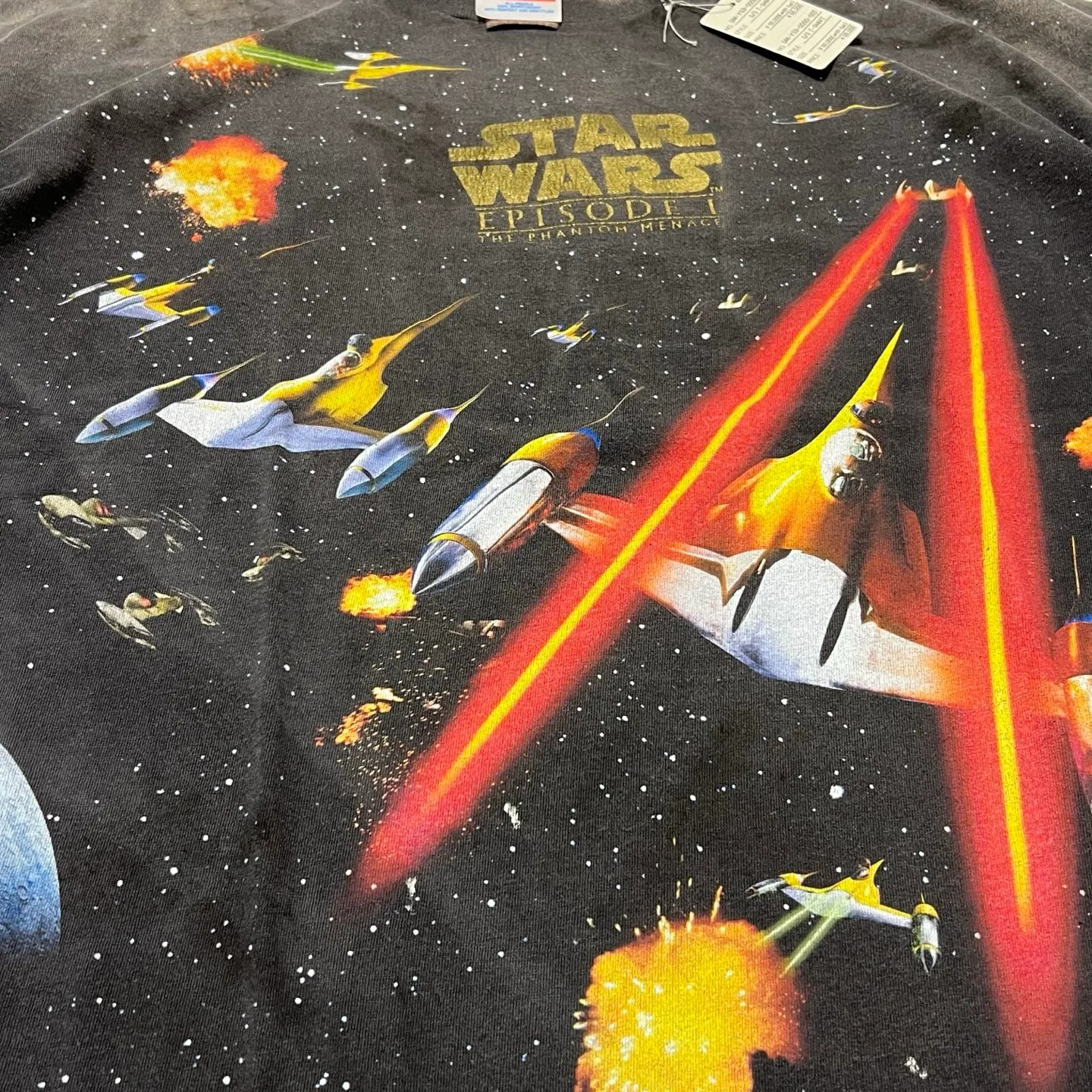 ⚠️The most complex and coolest item of this season, available in stock, available in seconds SAINT Mxxxxxx × STAR WARS SW_SS TEE /STARWARS / BLK Star Wars co-branded model. Fighter printed TEE. Washed black S-XL. Super complex and unconstrained printing design. The T-shirt using the vision of the "N-1 Star Fighter" in Star Wars is the most screen-printed item this season, reaching an astonishing 372 screens. Even the most difficult-to-print parts of the armpits are printed with luxurious printing. In addition, they are also hand-made distressed, splashed with ink, faded with water, and hand-damaged to complete this special and perfect work of art!